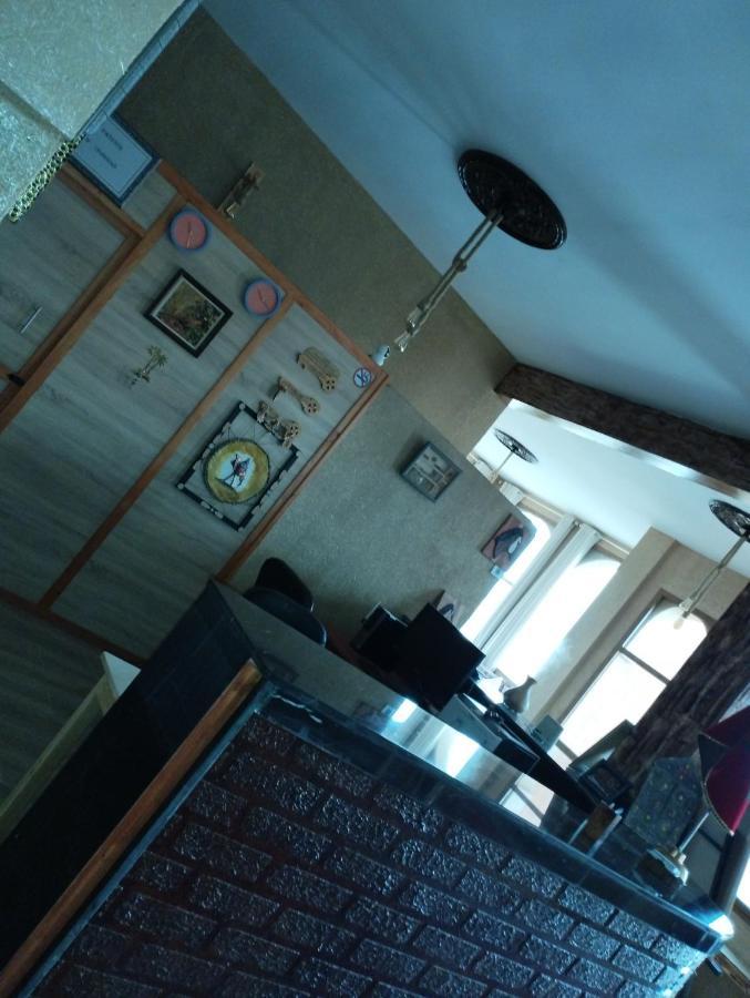 Ostello Dar Al Qanass Imane Midelt Esterno foto
