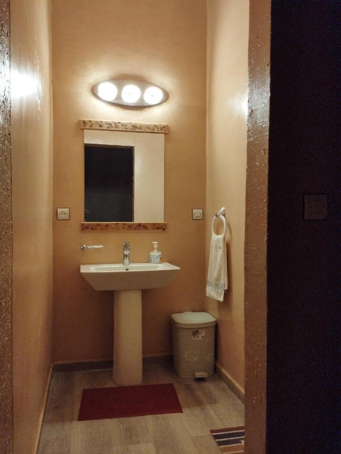 Ostello Dar Al Qanass Imane Midelt Esterno foto