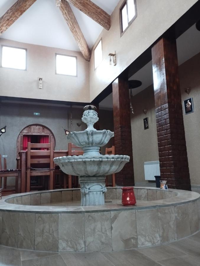 Ostello Dar Al Qanass Imane Midelt Esterno foto